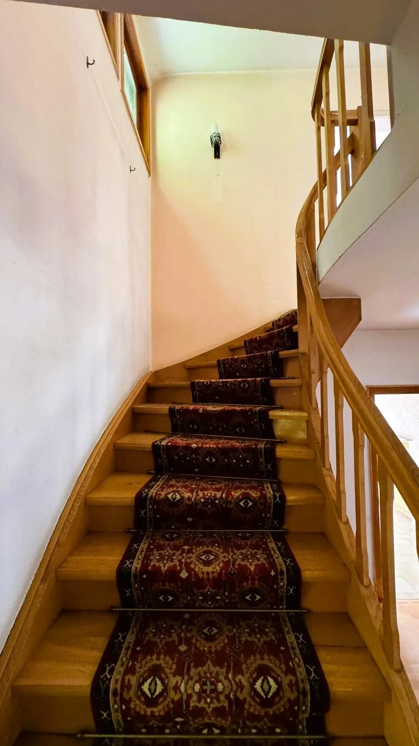 Charmantes Einfamilienhaus, renovierungsbedürftig, in toller Lage von Hahnstätten  - Nähe  Limburg/Diez