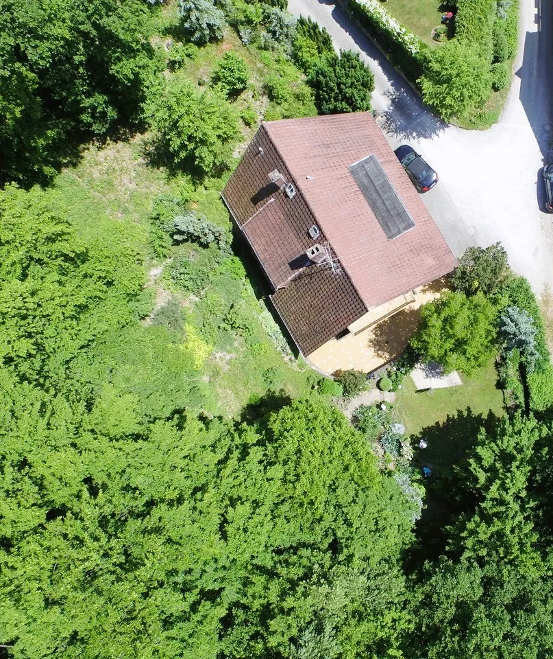 Charmantes Einfamilienhaus, renovierungsbedürftig, in toller Lage von Hahnstätten  - Nähe  Limburg/Diez