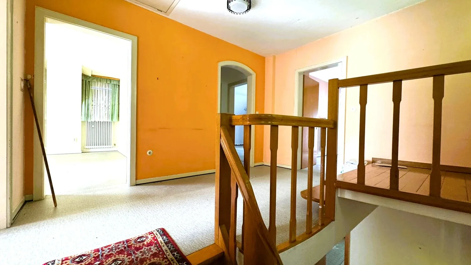 Charmantes Einfamilienhaus, renovierungsbedürftig, in toller Lage von Hahnstätten  - Nähe  Limburg/Diez