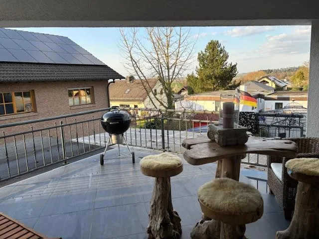 Großzügiges und gepflegtes Haus mit Appartement - Nähe Limburg - Hünfelden