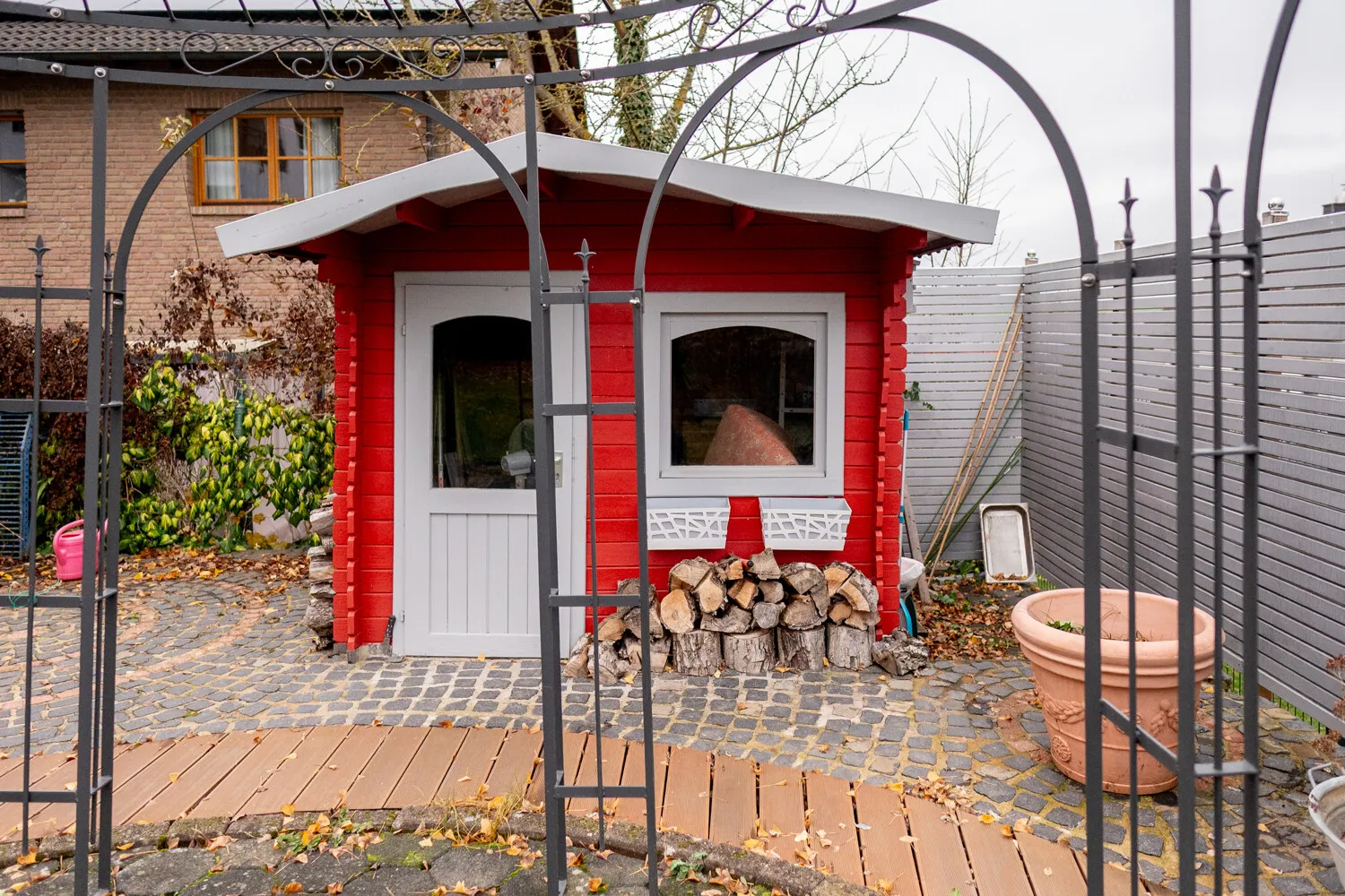 Großzügiges und gepflegtes Haus mit Appartement - Nähe Limburg - Hünfelden