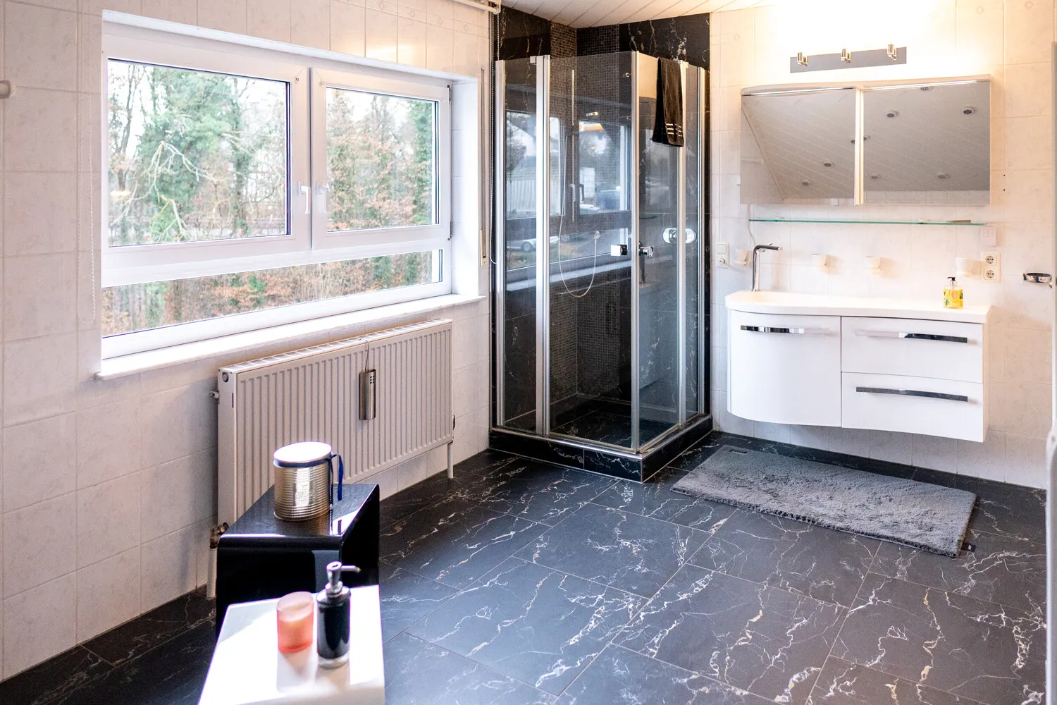 Großzügiges und gepflegtes Haus mit Appartement - Nähe Limburg - Hünfelden
