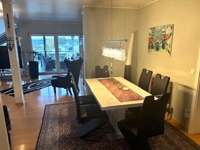 Großzügiges und gepflegtes Haus mit Appartement - Nähe Limburg - Hünfelden