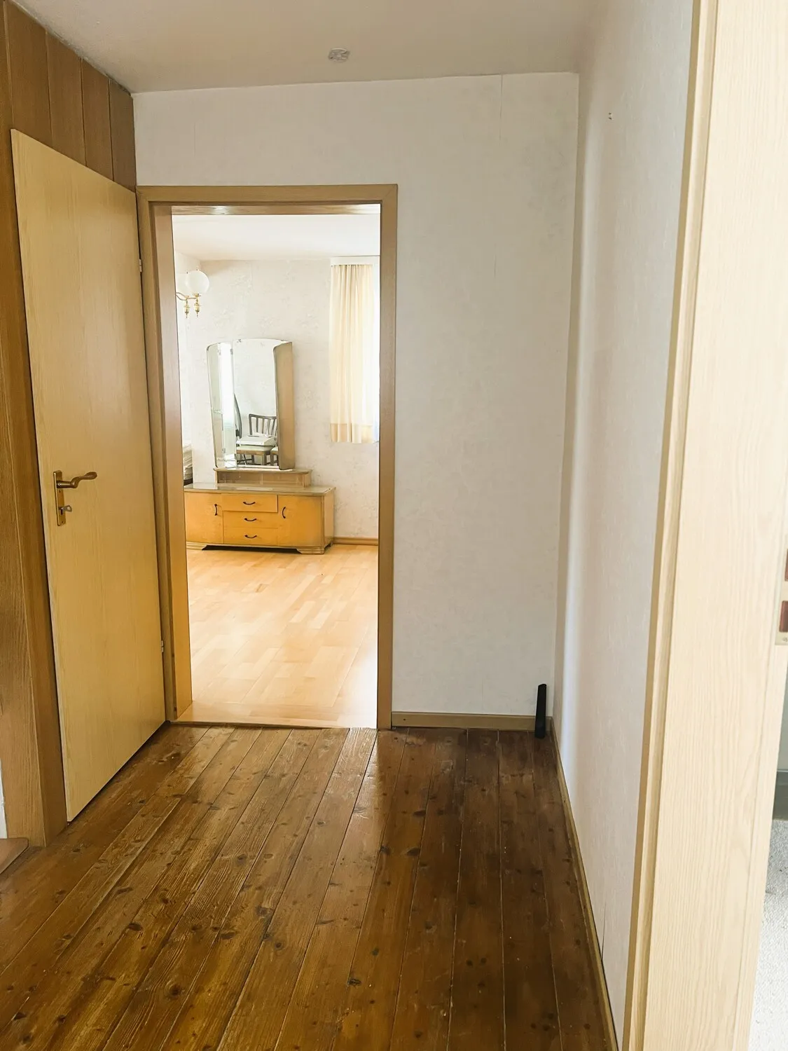 Gepflegtes Einfamilienhaus mit Scheune Nähe Bad Camberg - Selters