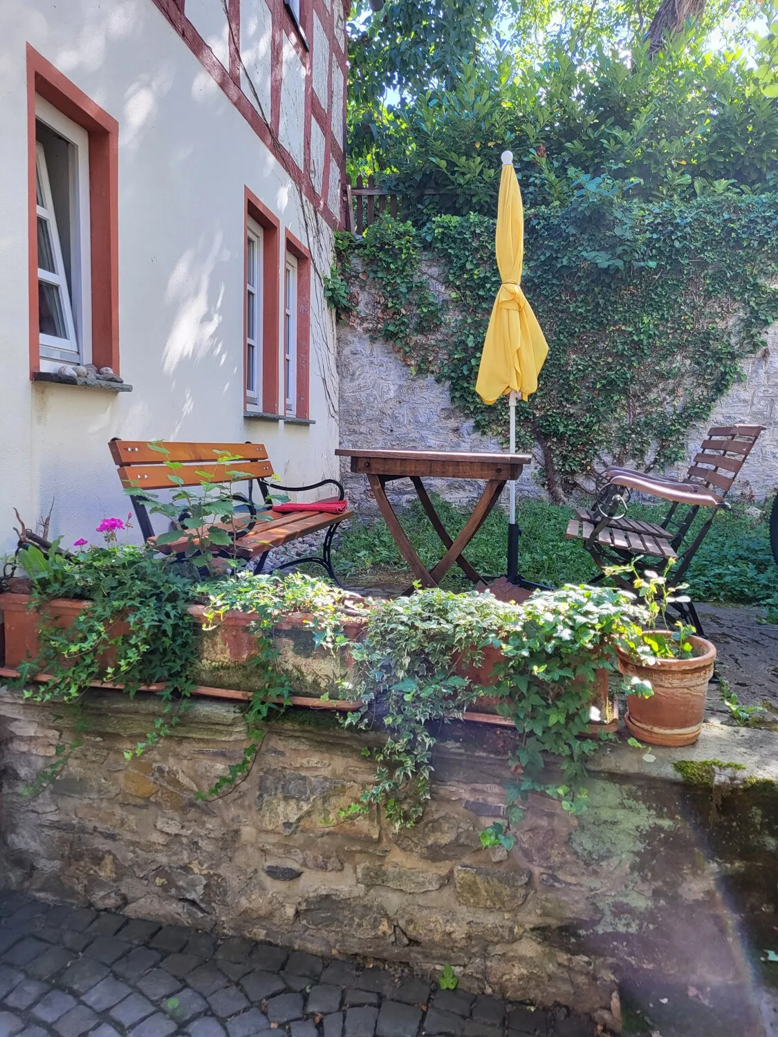 Wohnen Sie in einem Märchenschloss mitten in Diez!