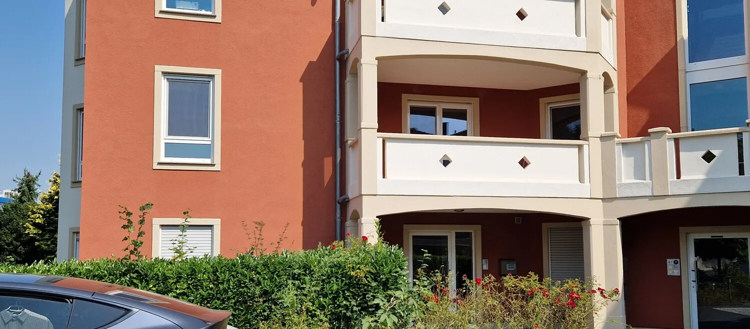 Tolle Stadtwohnung in einem außergewöhnlichen Ambiente. - Photo 2