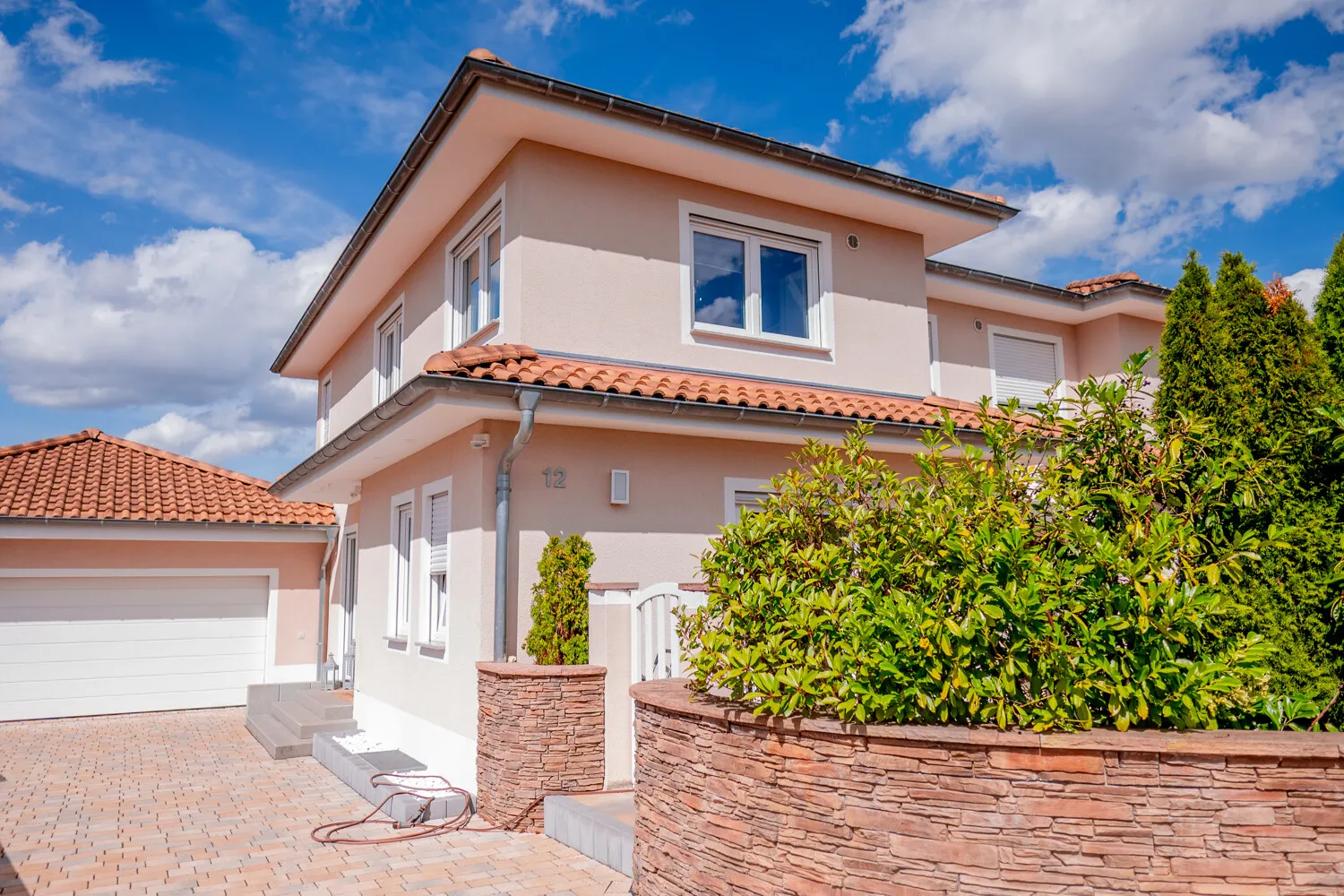 Repräsentative Villa  in ruhiger Bestlage Nähe Limburg - Hadamar