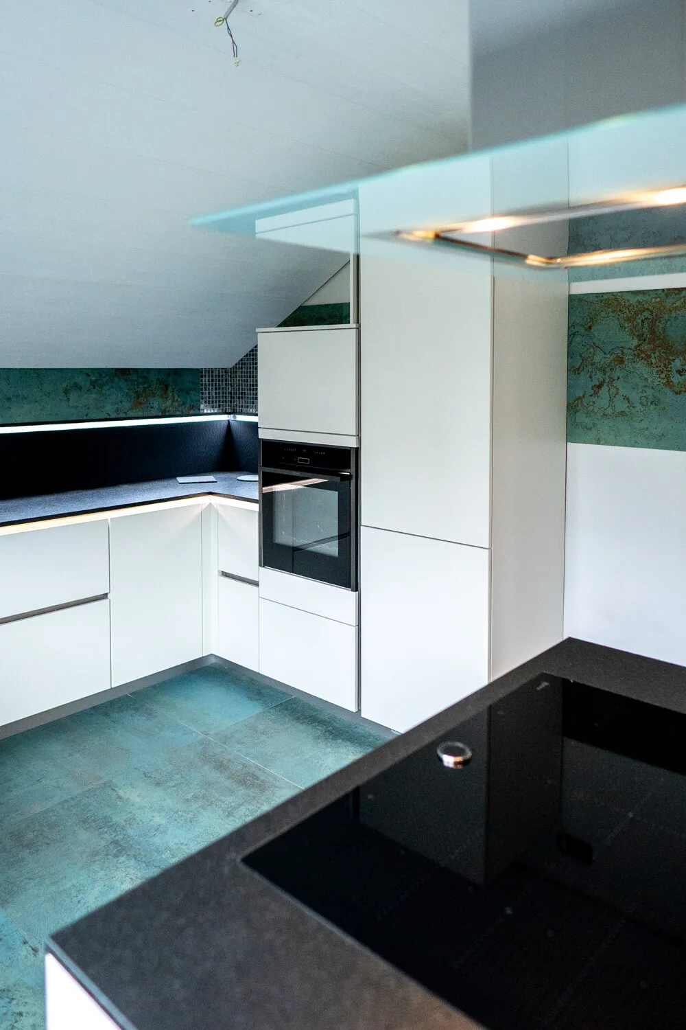 Herrliche Dachgeschosswohnung mit Ausblick - Nähe Limburg