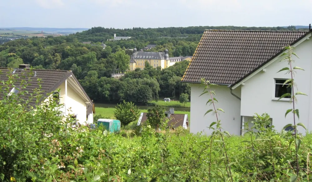 Traumhafter Bauplatz zwischen Limburg und Diez.