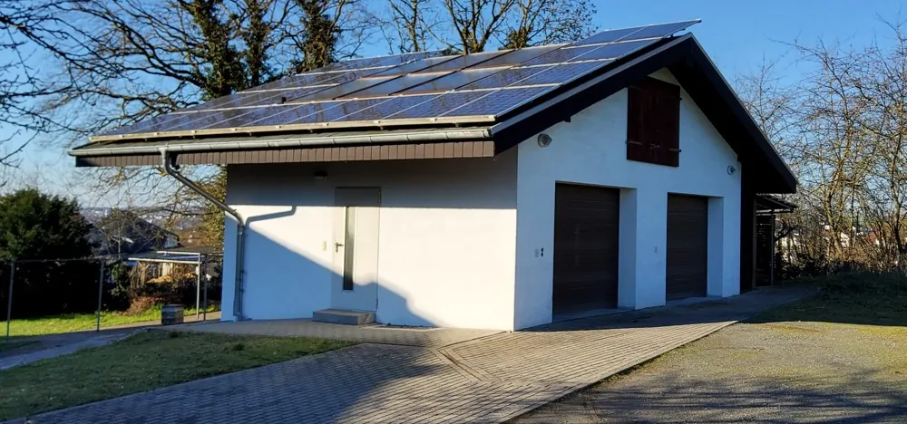 Großzügiges 2-3-Familien-Haus mit hochwertiger Ausstattung und vielen Extras.