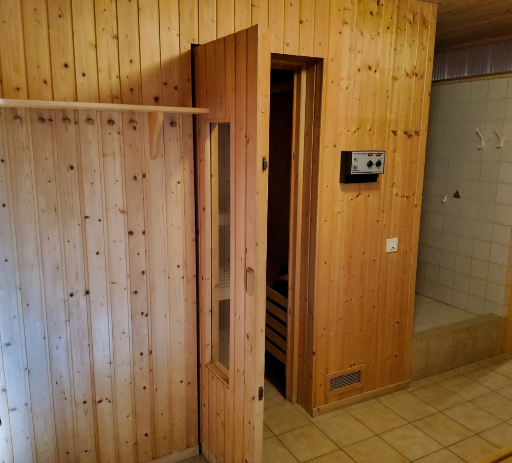 Großzügiges 2-3-Familien-Haus mit hochwertiger Ausstattung und vielen Extras.