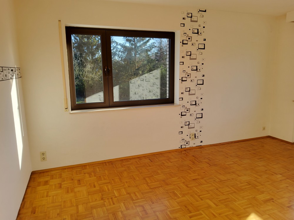 Großzügiges 2-3-Familien-Haus mit hochwertiger Ausstattung und vielen Extras.