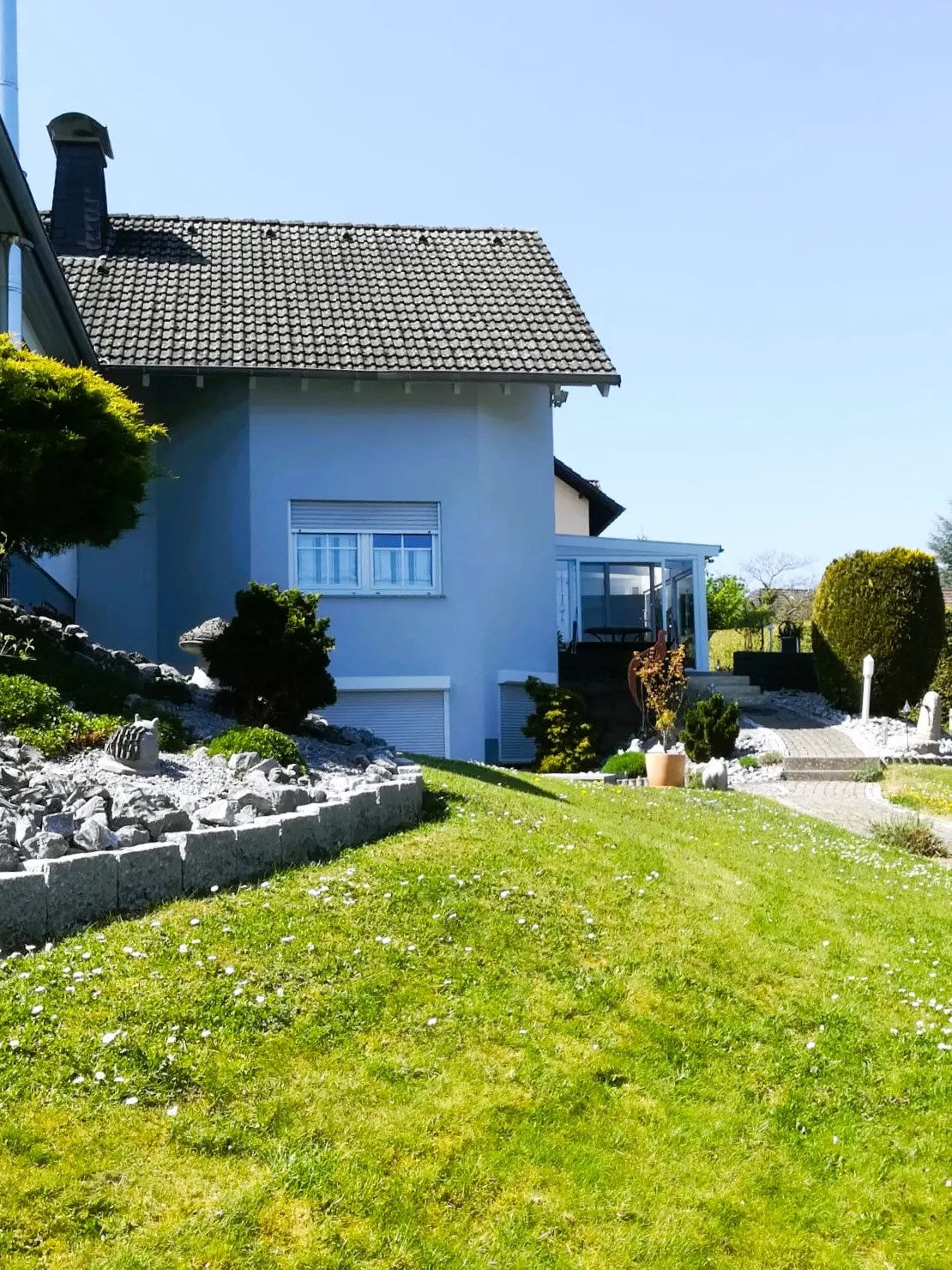 Top semi-detached house in a quiet location with a large dream garden - near Diez and Limburg