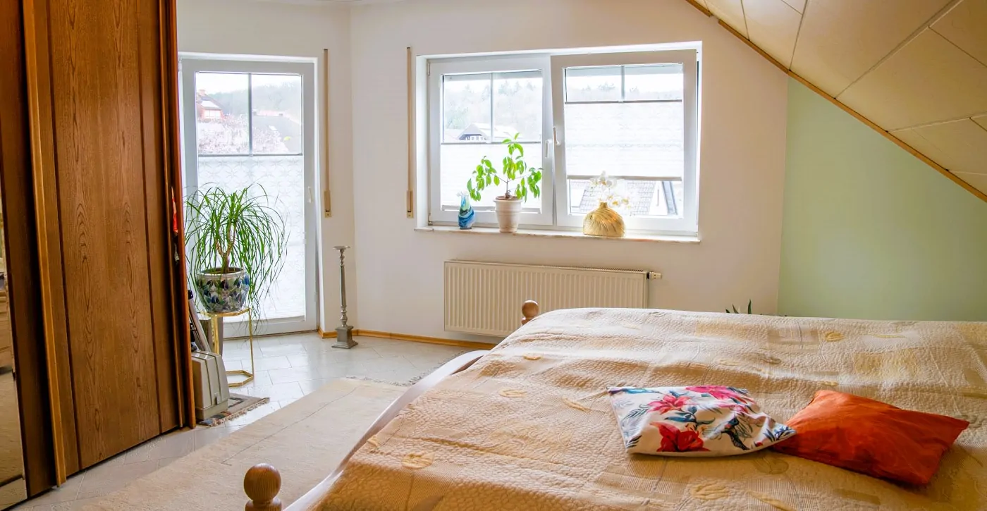 Top DHH in ruhiger Lage mit großem Traumgarten - Nähe Diez und Limburg