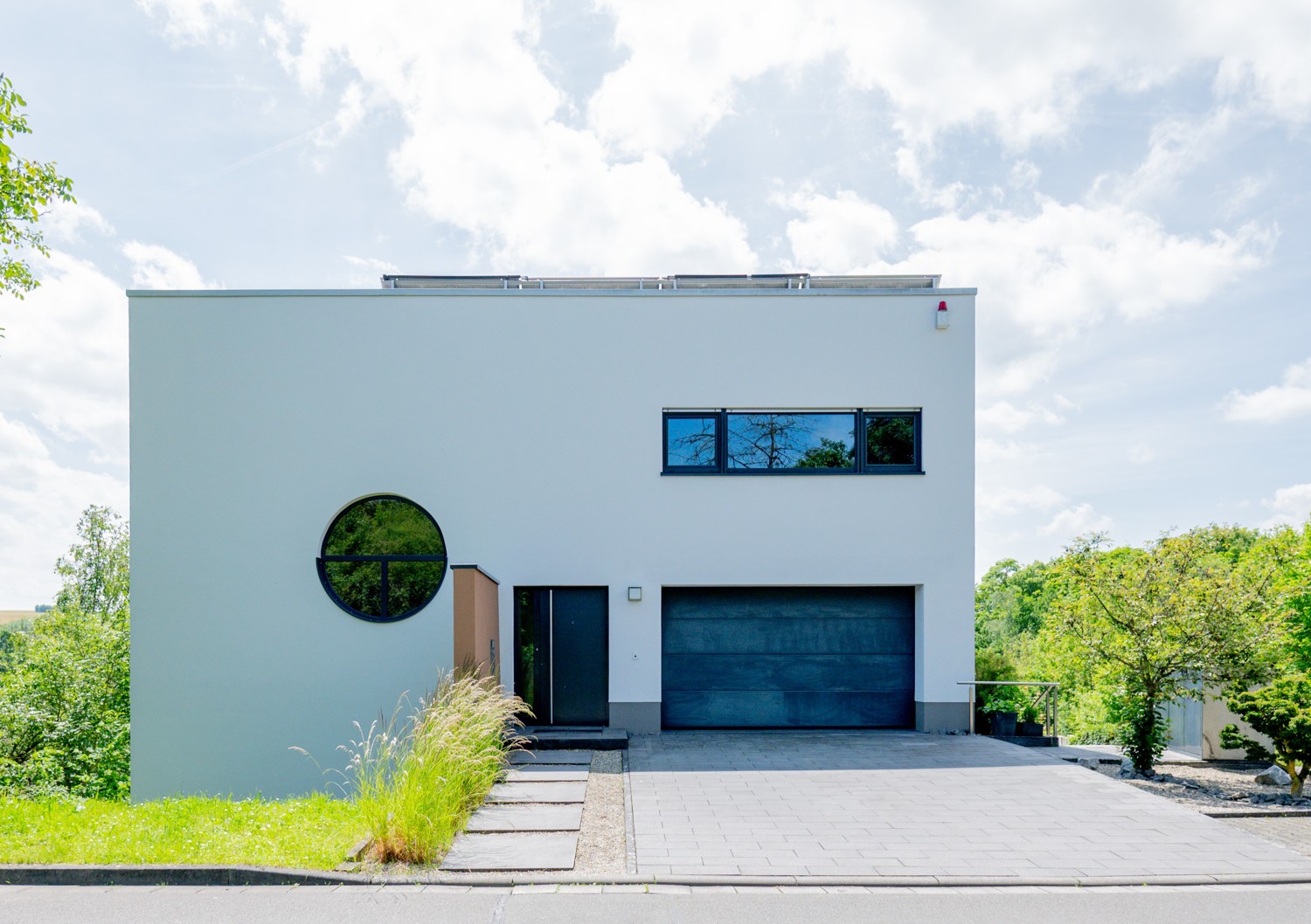 Exklusive Villa mit spektakulärem Panoramablick in Stadtlage.