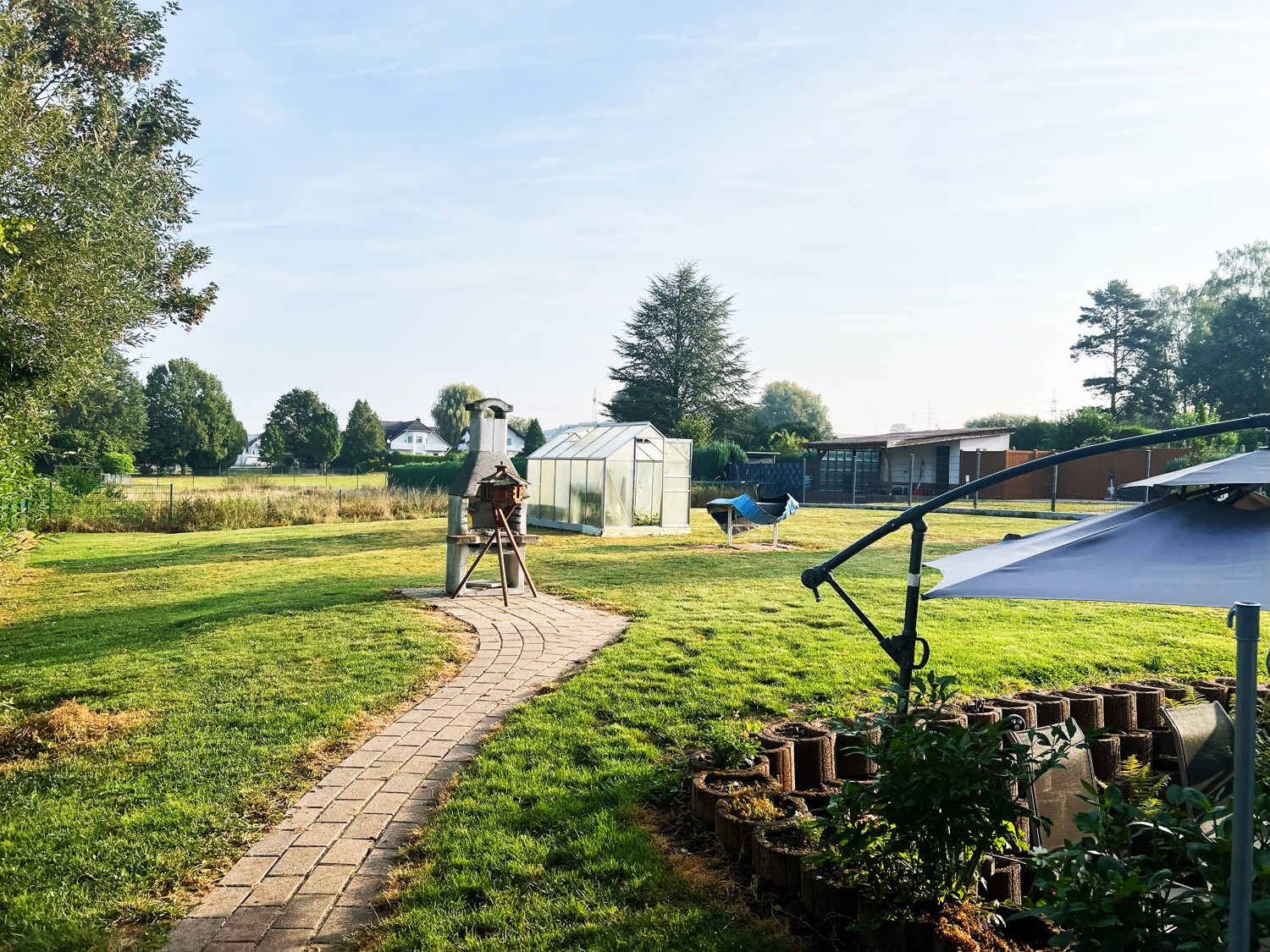 Gepflegtes EFH mit ELW in sehr schöner Wohnlage von Elz - Nähe Limburg