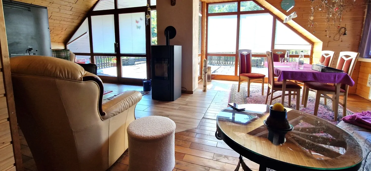 4-Familienhaus mit 6 Garagen - Nähe Limburg- Runkel Zentrum