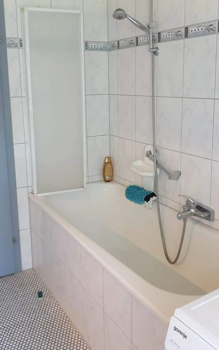 4-Familienhaus mit 6 Garagen - Nähe Limburg- Runkel Zentrum