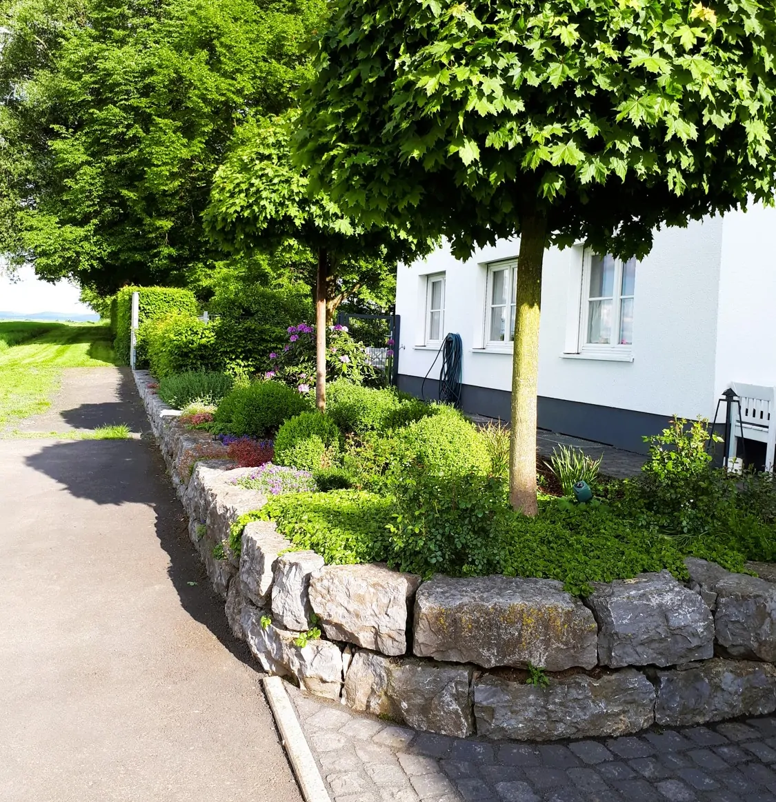 Repräsentativer Landsitz/Aussiedlerhof Alleinlage -  mit viel Platz auf großem Anwesen in Limburg