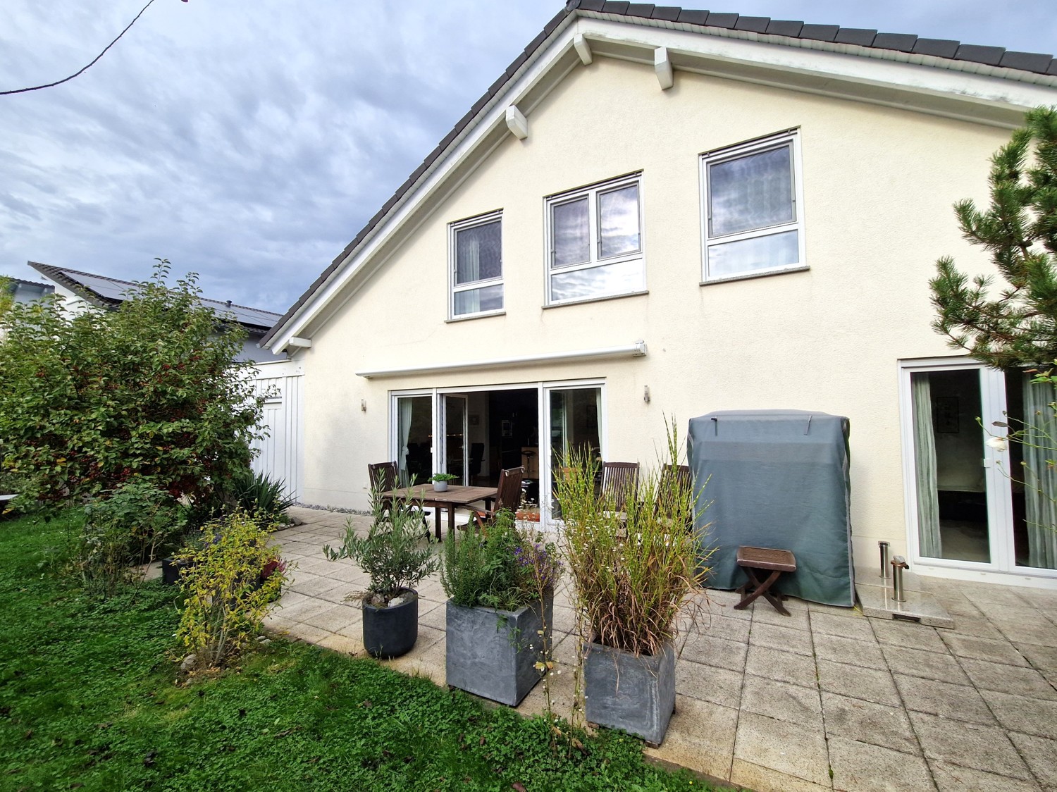 Traumhaftes Einfamilienhaus in ruhiger zentraler Lage von Limburg.