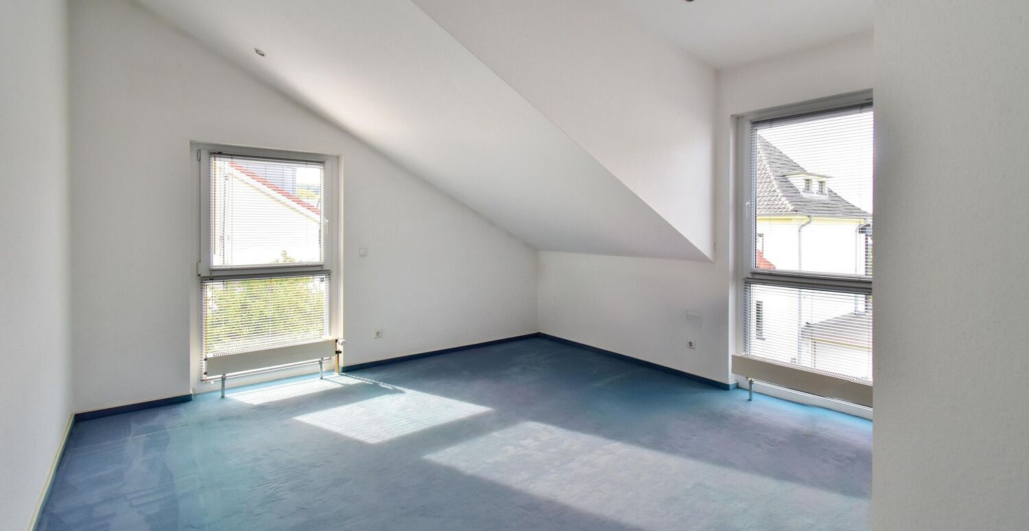 Schlafzimmer 2 von 4