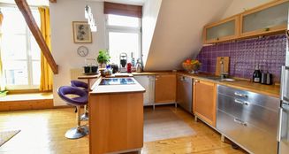 von_poll_real_estate_property_25029015_image_2