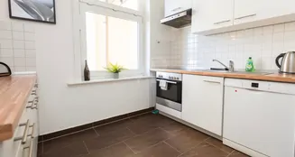 von_poll_real_estate_property_CC24224A024_online_image_1