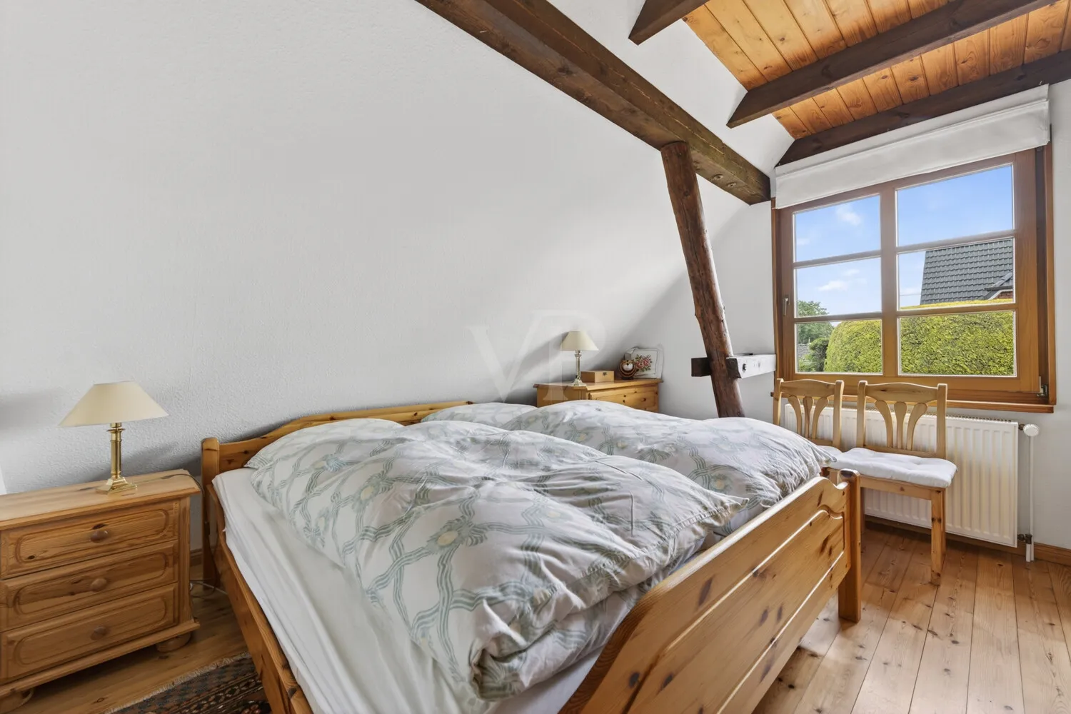 Schlafzimmer 1