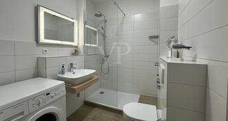 von_poll_real_estate_property_25092017_image_10