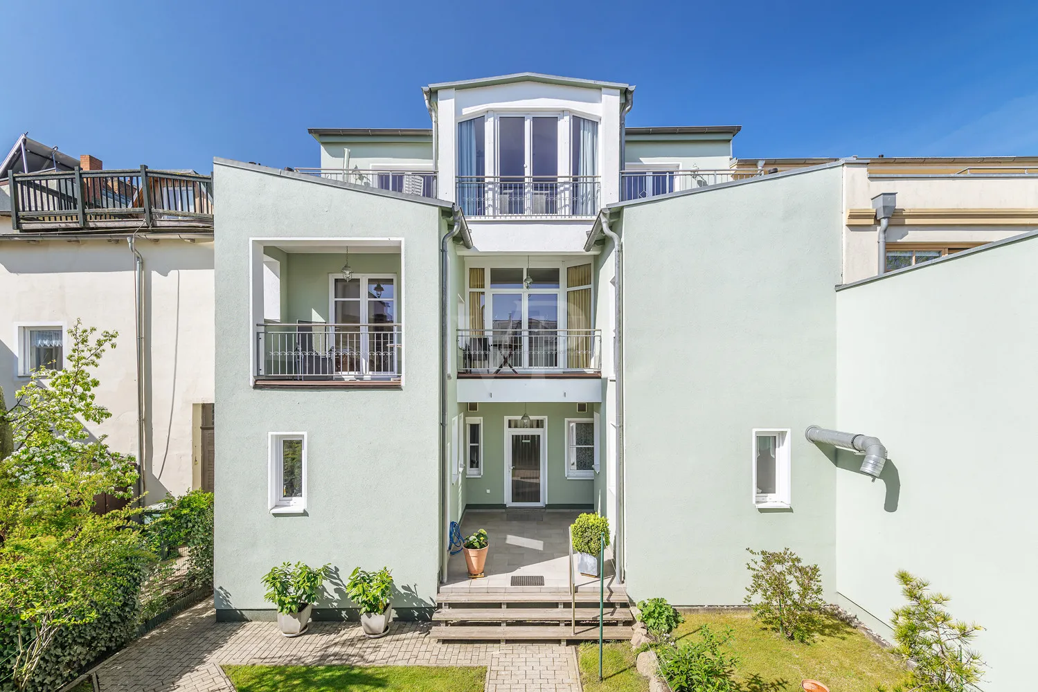 WARNEMÜNDE - KURPARK I GEPFLEGTES WOHN- UND GESCHÄFTSHAUS IN TOP ZUSTAND UND LAGE