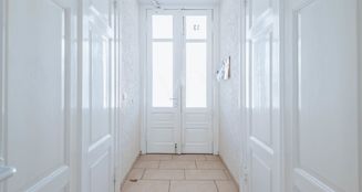 von_poll_real_estate_property_25092017_image_17