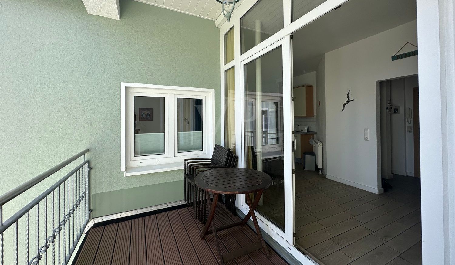 überdachter Balkon