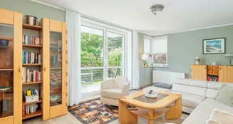 von_poll_real_estate_property_24092011_image_4