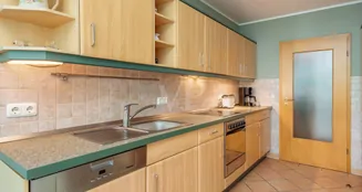 von_poll_real_estate_property_24092011_image_8