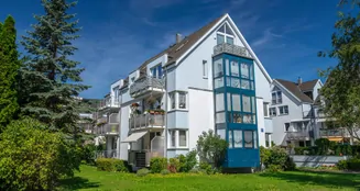 von_poll_real_estate_property_24092011_image_13