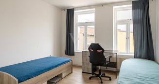 von_poll_real_estate_property_25092026_image_5
