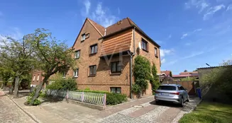 von_poll_real_estate_property_25092021_image_1