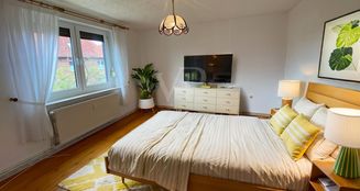 von_poll_real_estate_property_25092021_image_5