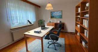 von_poll_real_estate_property_25092021_image_7