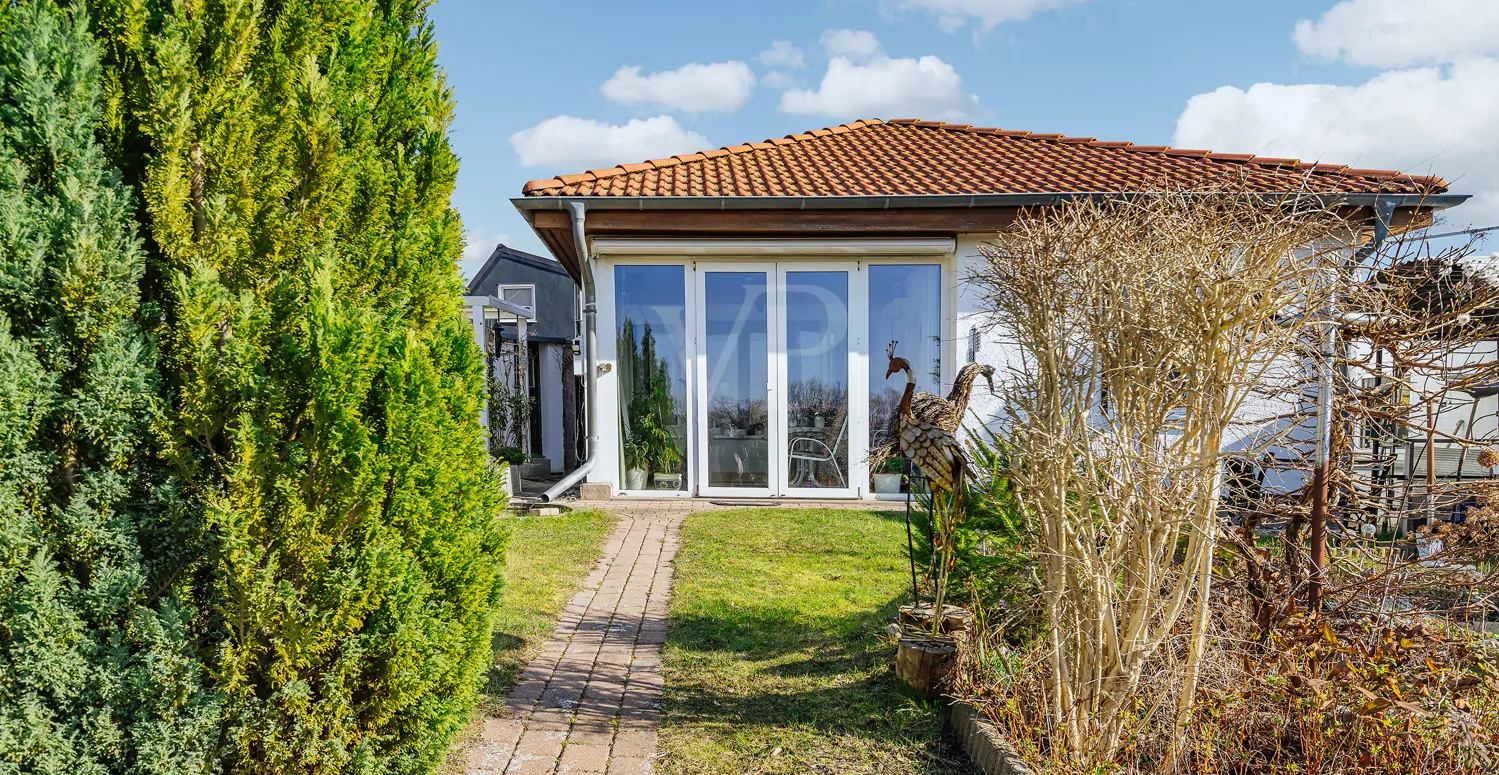 Blick aus dem Garten