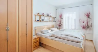 von_poll_real_estate_property_25092007_image_10