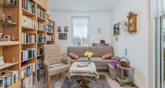 von_poll_real_estate_property_25092007_image_8