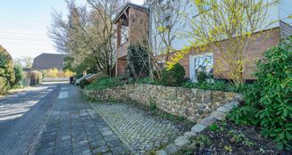 von_poll_real_estate_property_25092012_image_5