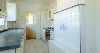 von_poll_real_estate_property_25092012_image_11