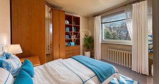 von_poll_real_estate_property_25092012_image_17