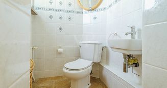 von_poll_real_estate_property_25092012_image_14