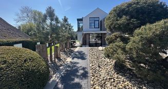 von_poll_real_estate_property_25092011P_image_1
