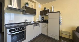 von_poll_real_estate_property_25092025_image_8
