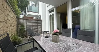 von_poll_real_estate_property_25092025_image_9