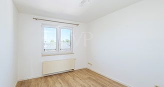 von_poll_real_estate_property_25092015_image_10